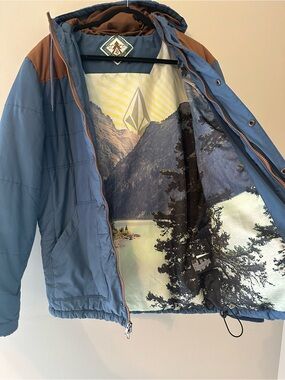 Stunning! Rare Y2K Volcom Snowboarding Hooded Jacket w/ Scenic Lining - Mens